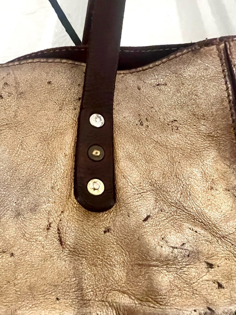 Campomaggi Metallic Gold Leather Tote, Handcrafted in Italy - Picture 6 of 15